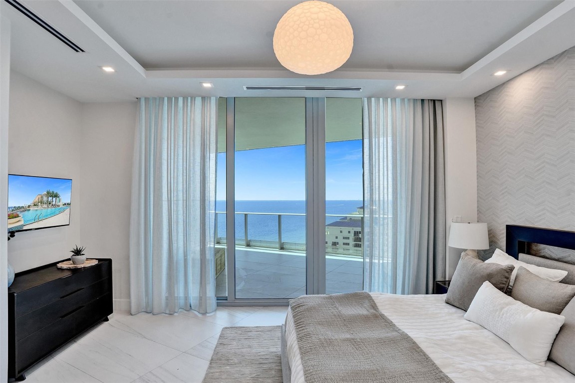 701 N Fort Lauderdale Bch #PH1801 Fort Lauderdale, FL 33304