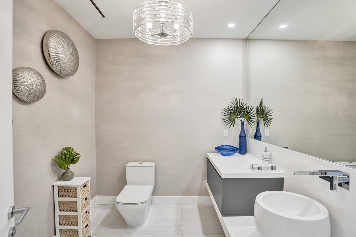 701 N Fort Lauderdale Bch #PH1801 Fort Lauderdale, FL 33304