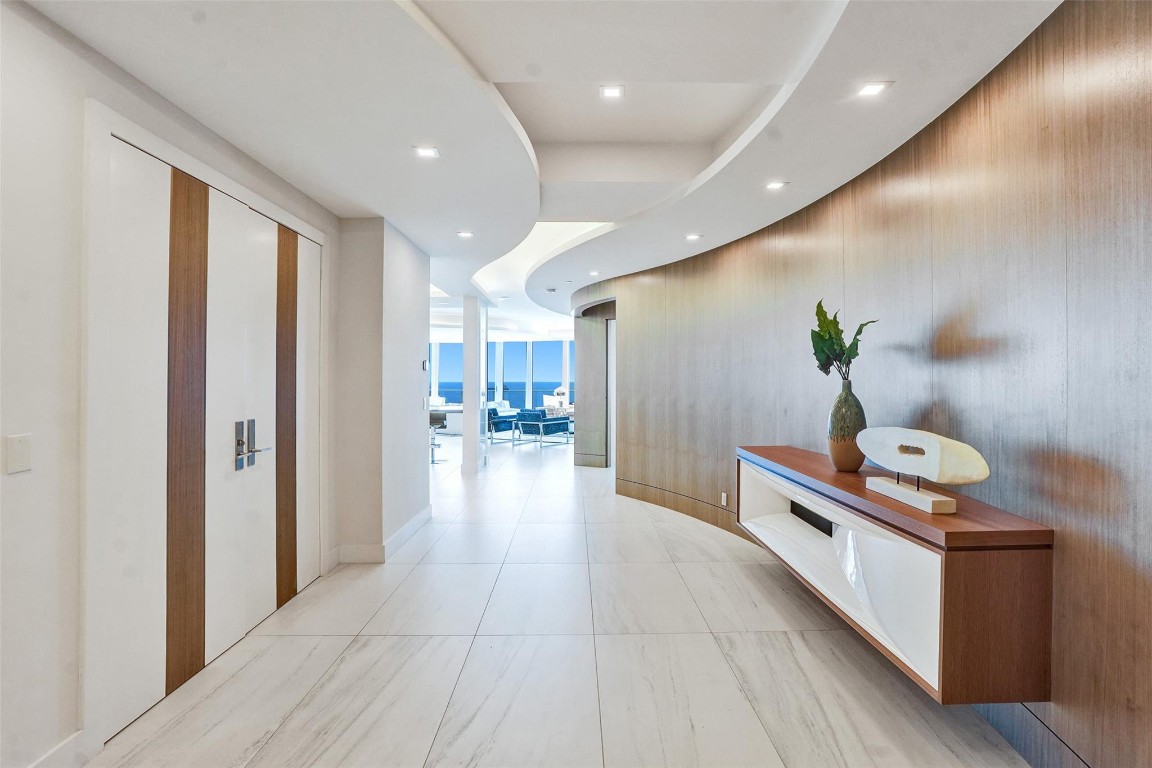 701 N Fort Lauderdale Bch #PH1801 Fort Lauderdale, FL 33304