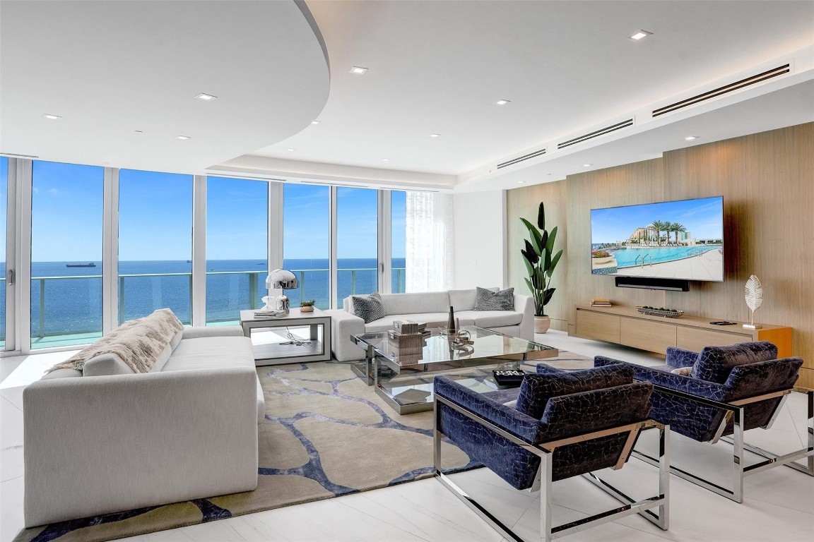 701 N Fort Lauderdale Bch #PH1801 Fort Lauderdale, FL 33304