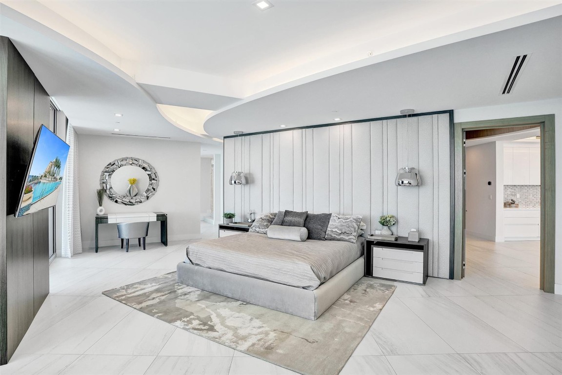 701 N Fort Lauderdale Bch #PH1801 Fort Lauderdale, FL 33304