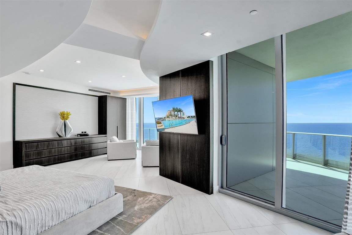 701 N Fort Lauderdale Bch #PH1801 Fort Lauderdale, FL 33304