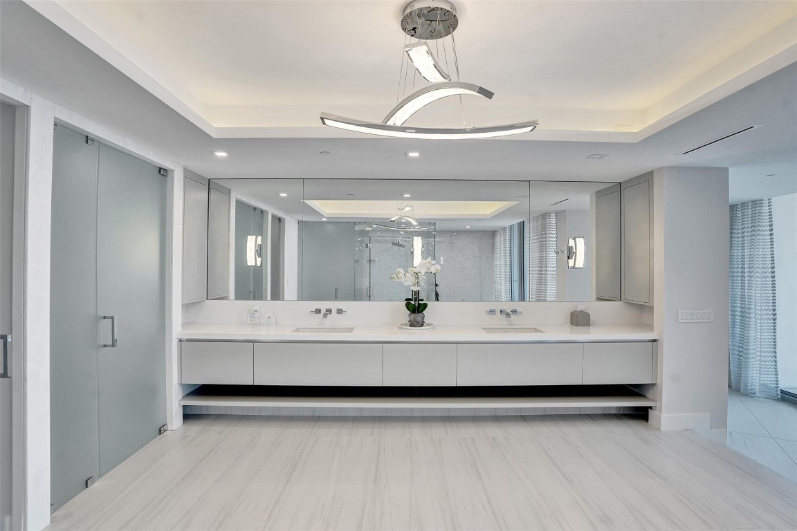 701 N Fort Lauderdale Bch #PH1801 Fort Lauderdale, FL 33304