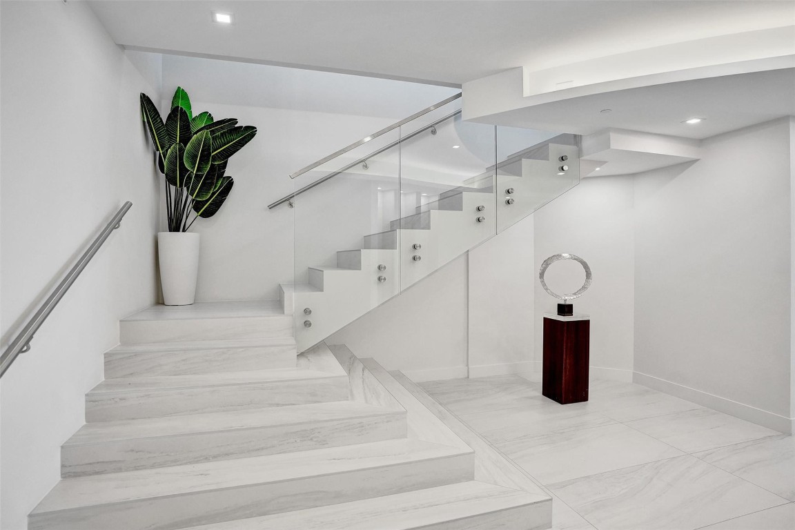 701 N Fort Lauderdale Bch #PH1801 Fort Lauderdale, FL 33304