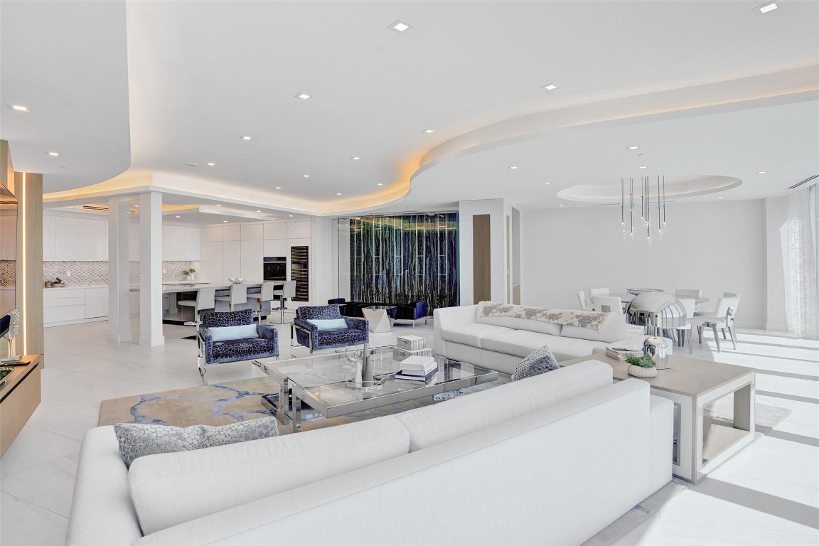 701 N Fort Lauderdale Bch #PH1801 Fort Lauderdale, FL 33304