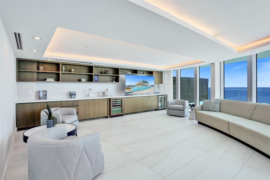 701 N Fort Lauderdale Bch #PH1801 Fort Lauderdale, FL 33304