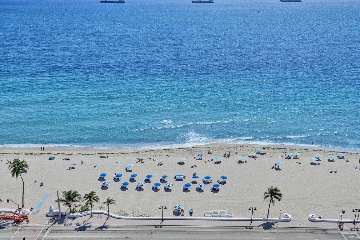 701 N Fort Lauderdale Bch #PH1801 Fort Lauderdale, FL 33304