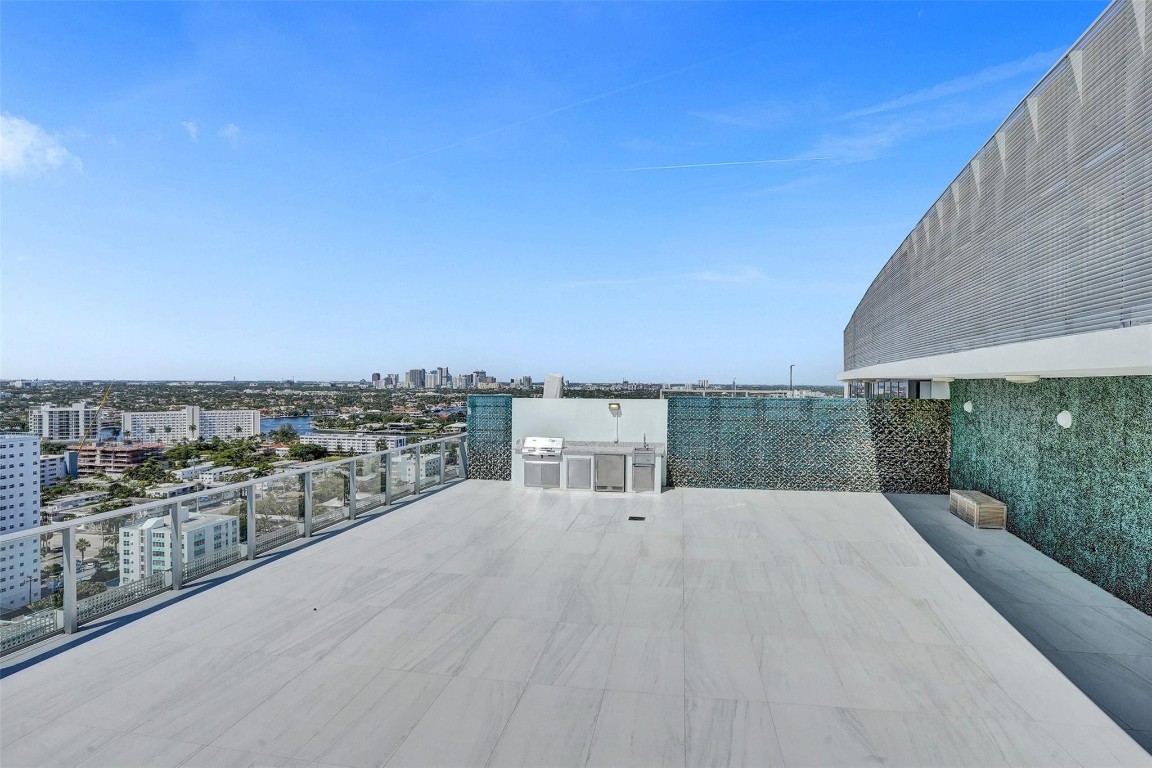 701 N Fort Lauderdale Bch #PH1801 Fort Lauderdale, FL 33304