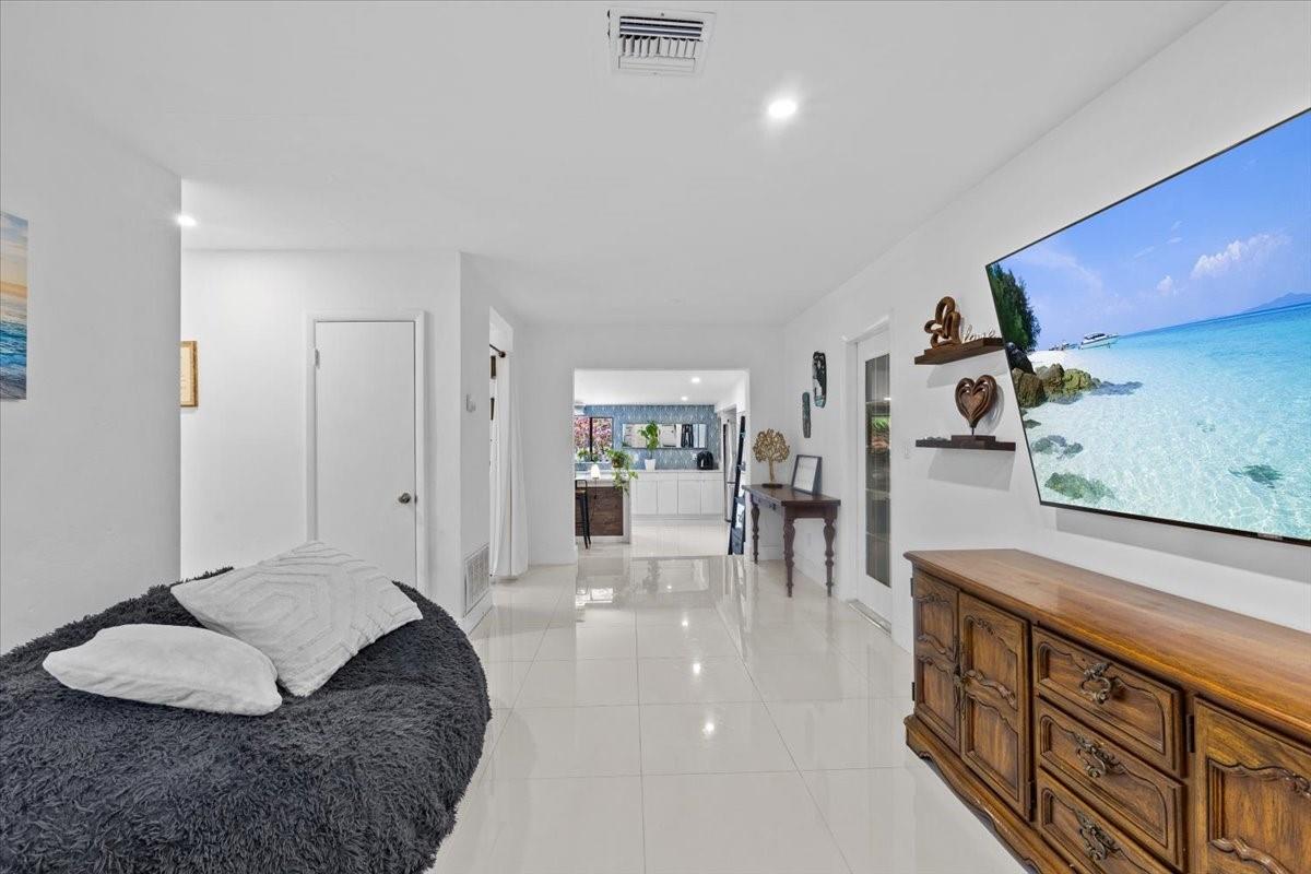 2717 NW 7th Ave,Wilton Manors, FL 33311