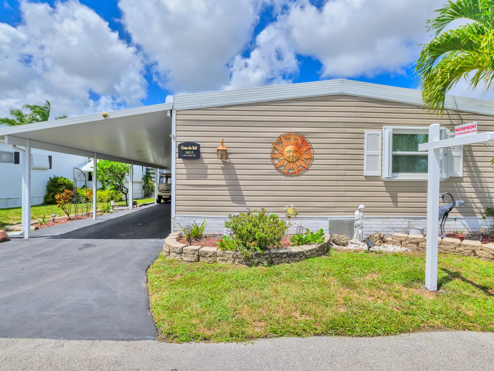 3055 Lakeshore Dr