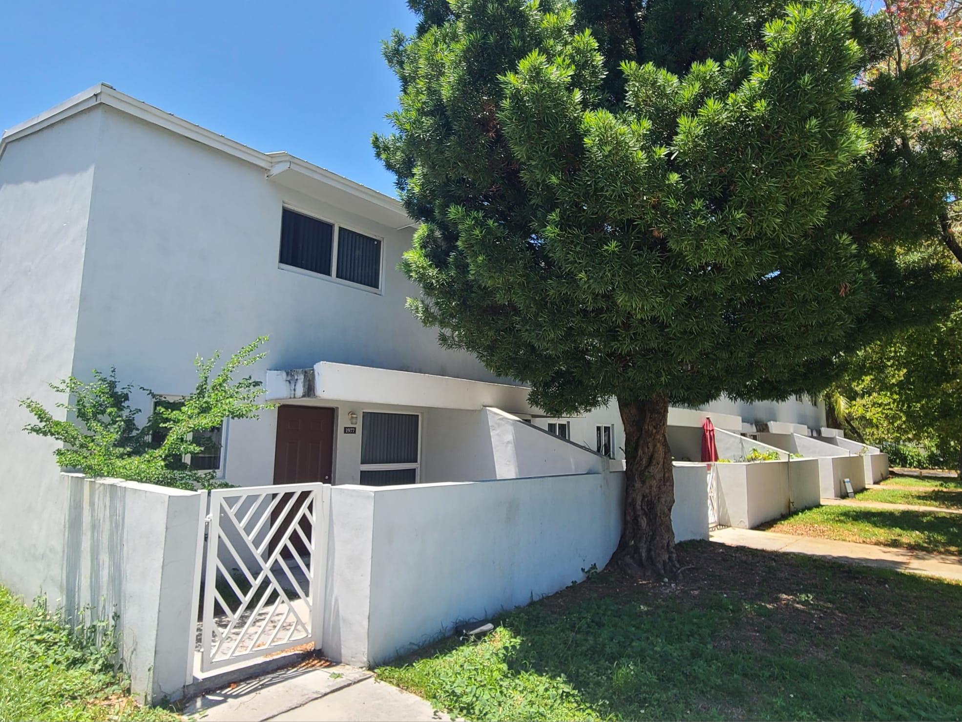 1977 NW 5th Pl #408