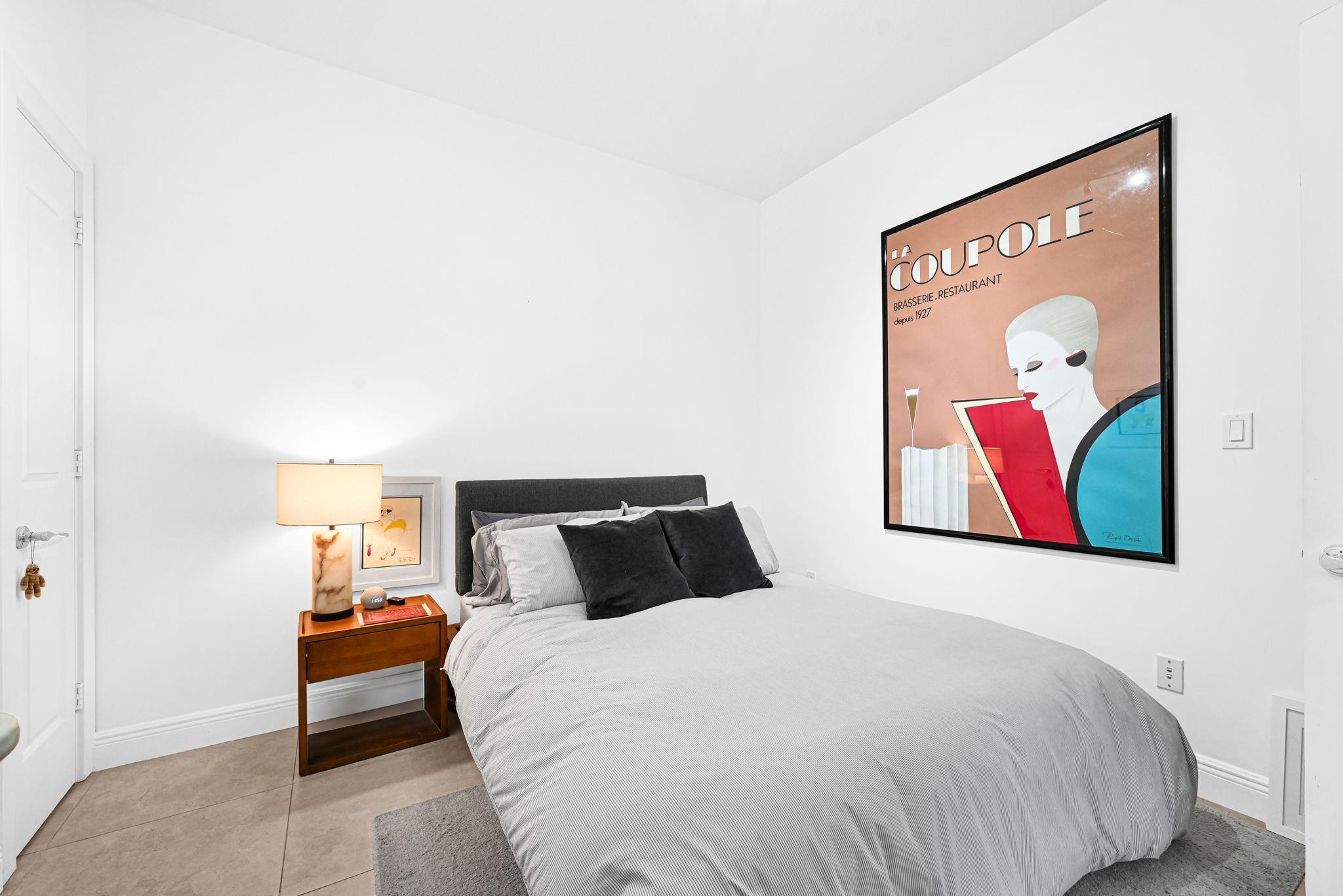 315 NE 3rd Ave #1008 Fort Lauderdale, FL 33301