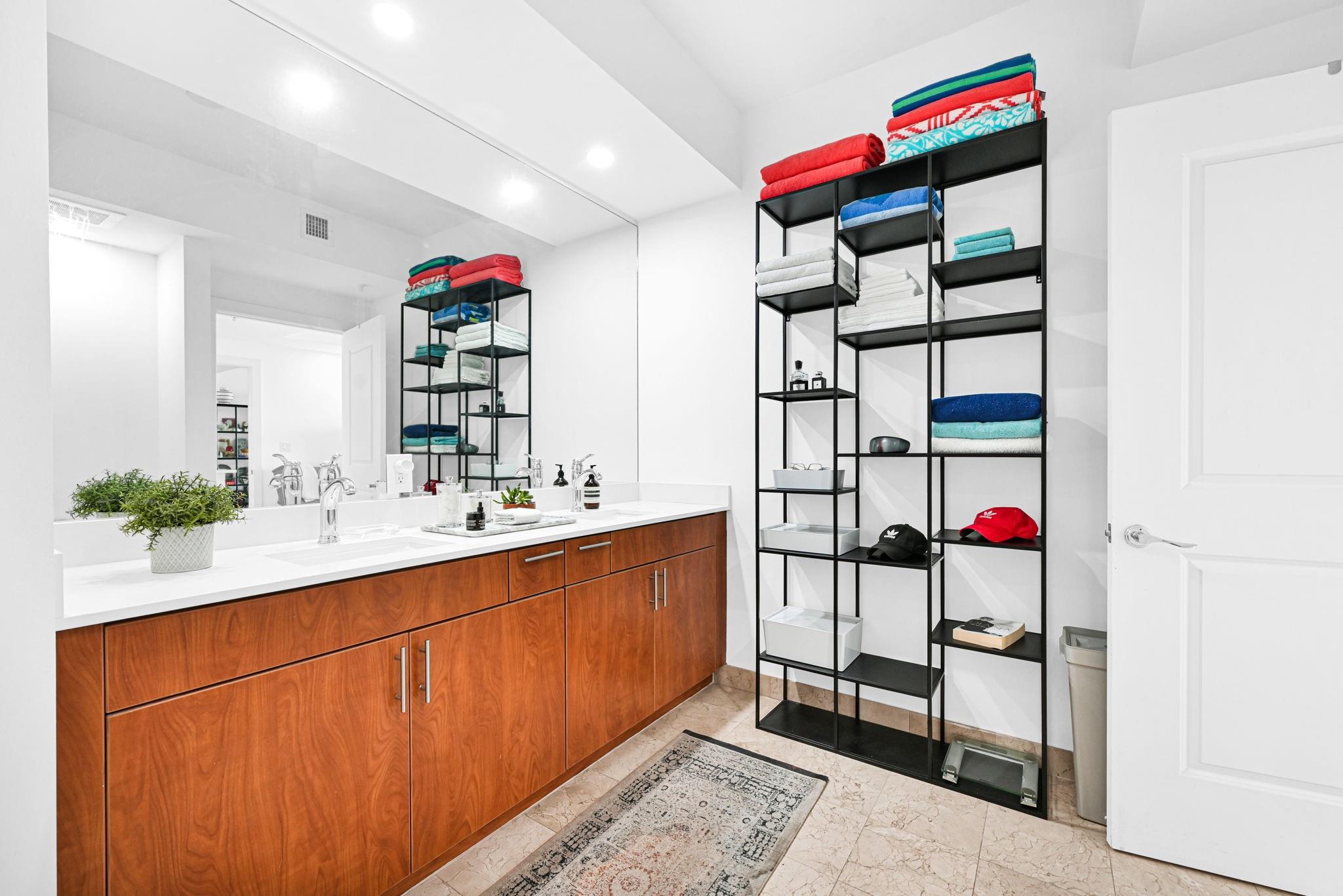 315 NE 3rd Ave #1008 Fort Lauderdale, FL 33301