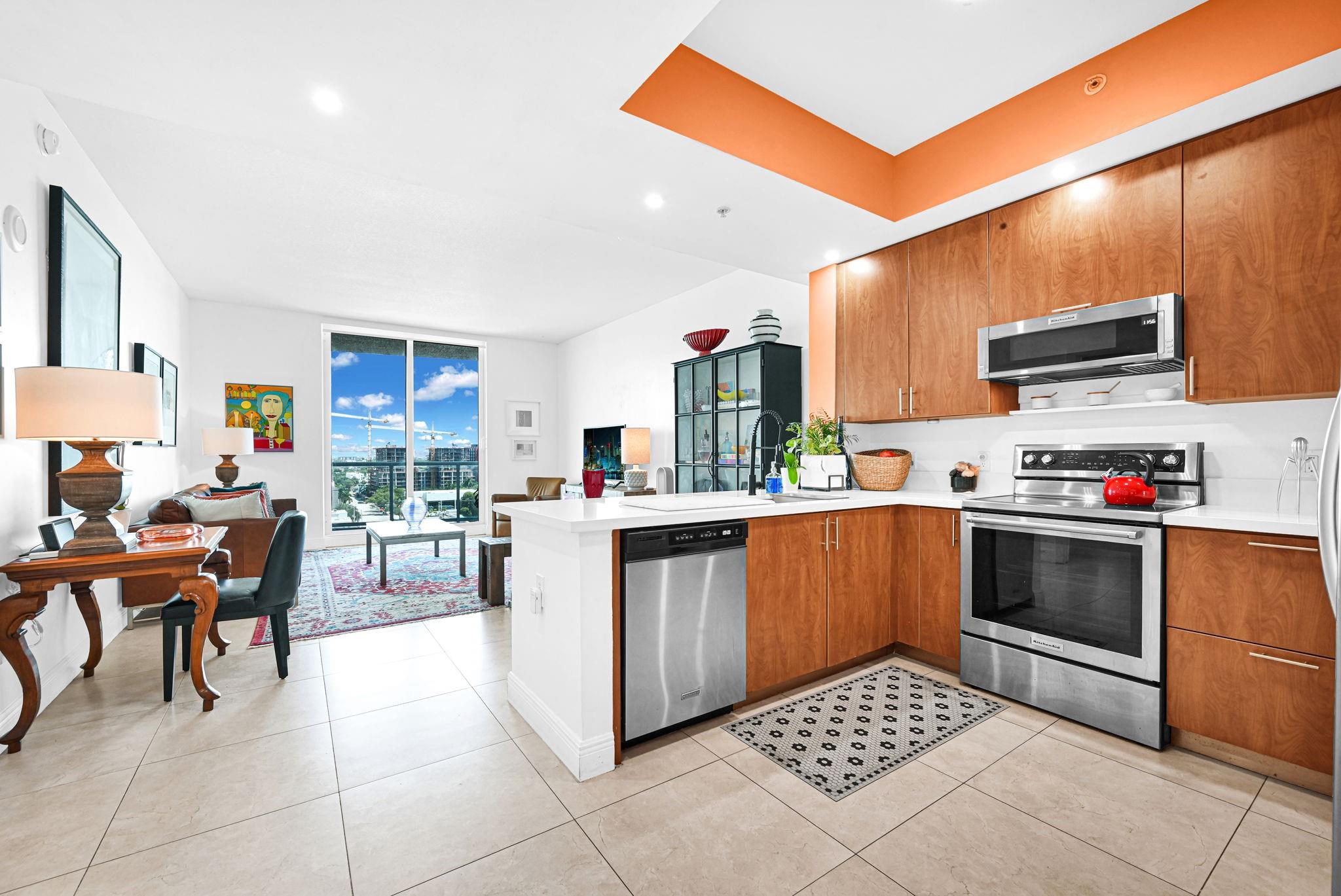 315 NE 3rd Ave #1008 Fort Lauderdale, FL 33301