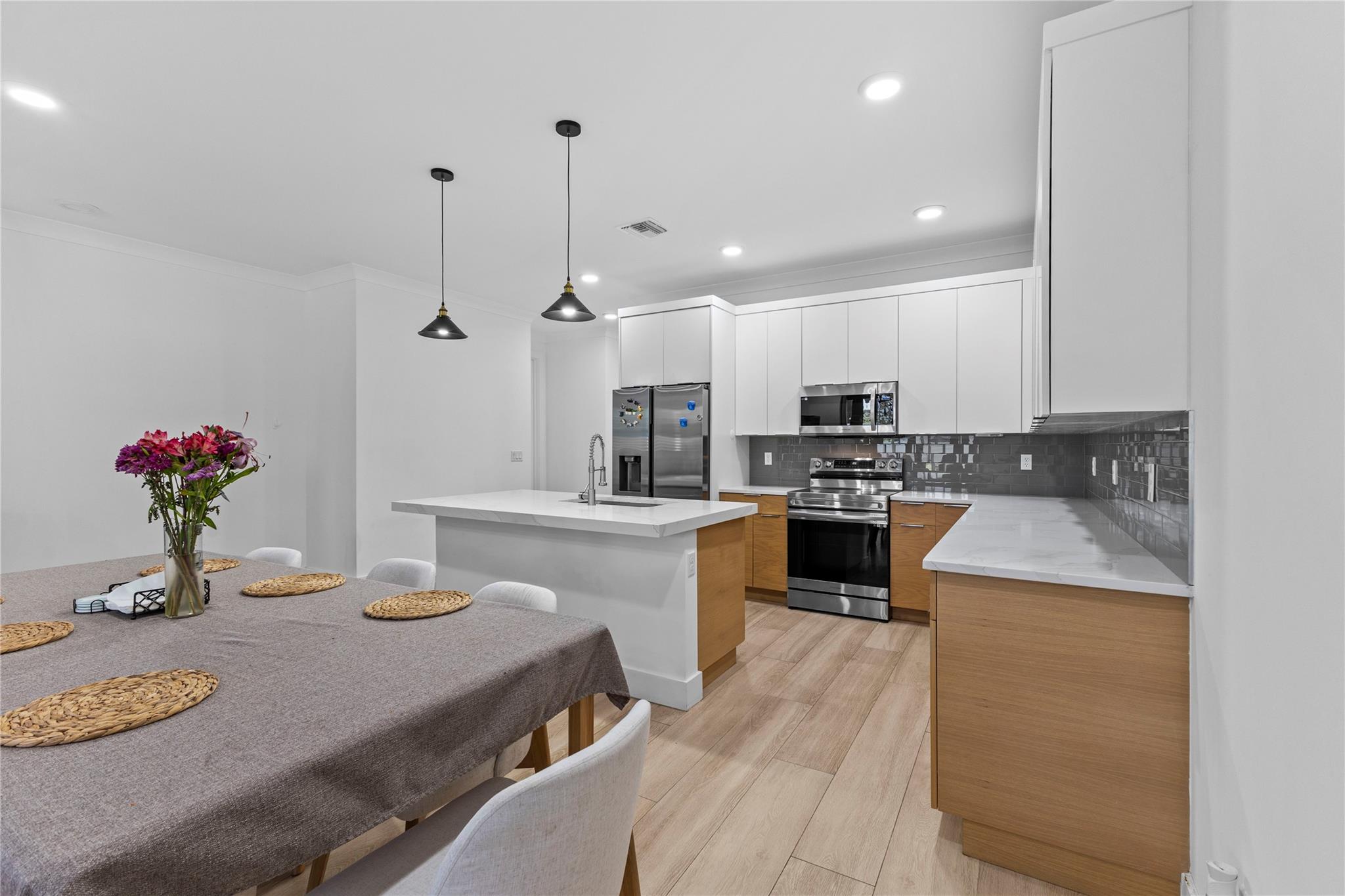 6810 Church St Jupiter, FL 33458