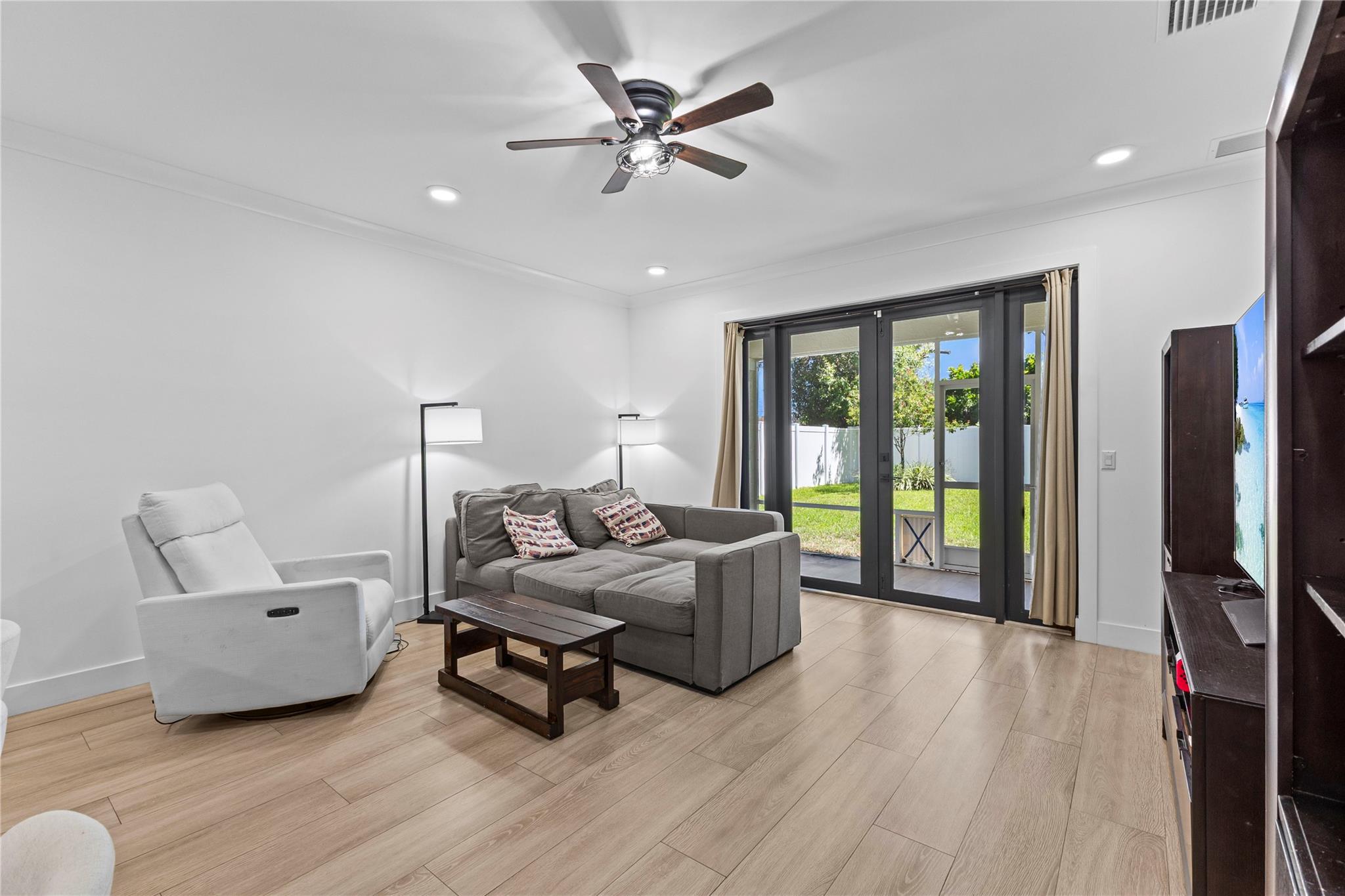 6810 Church St Jupiter, FL 33458