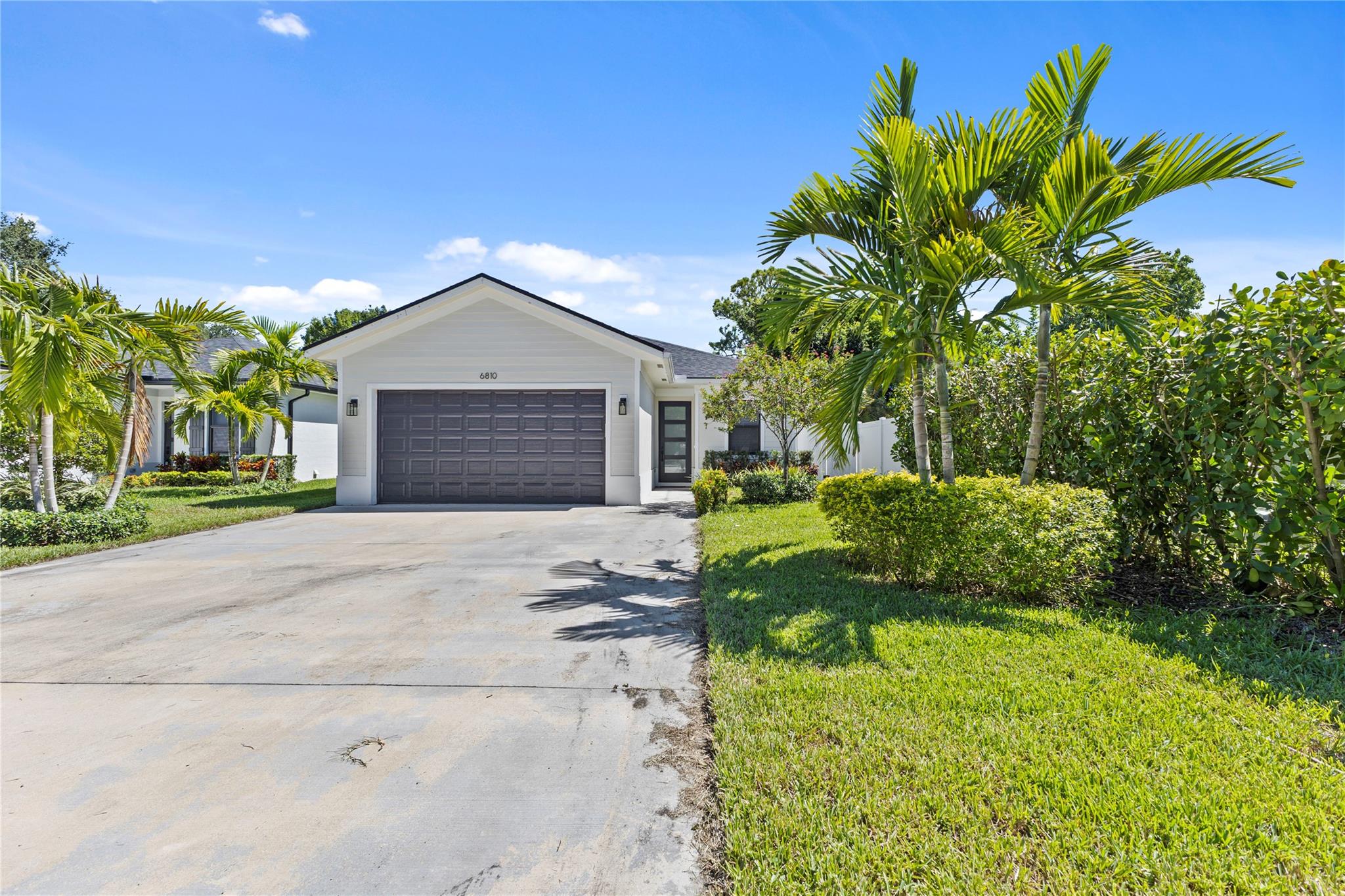 6810 Church St Jupiter, FL 33458