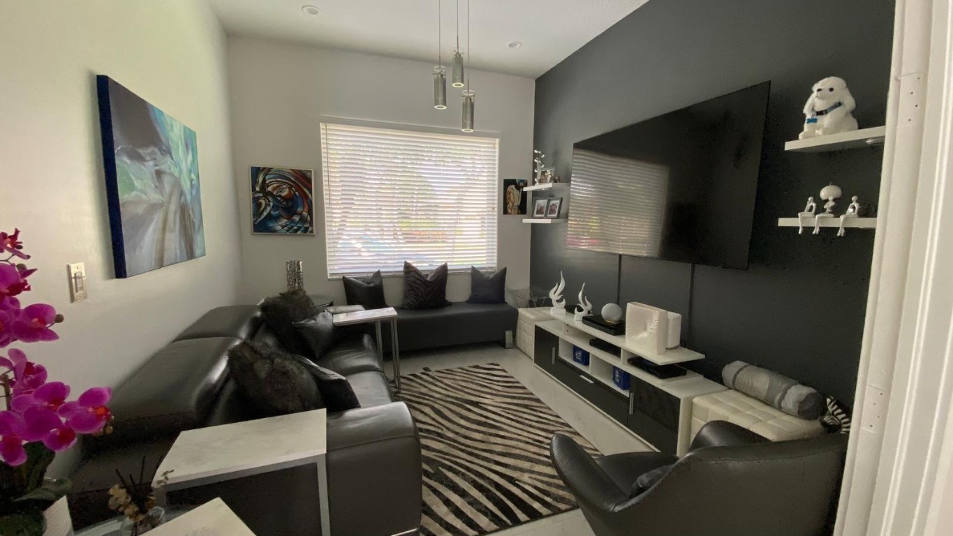 830 Bailey Boca Raton, FL 33487