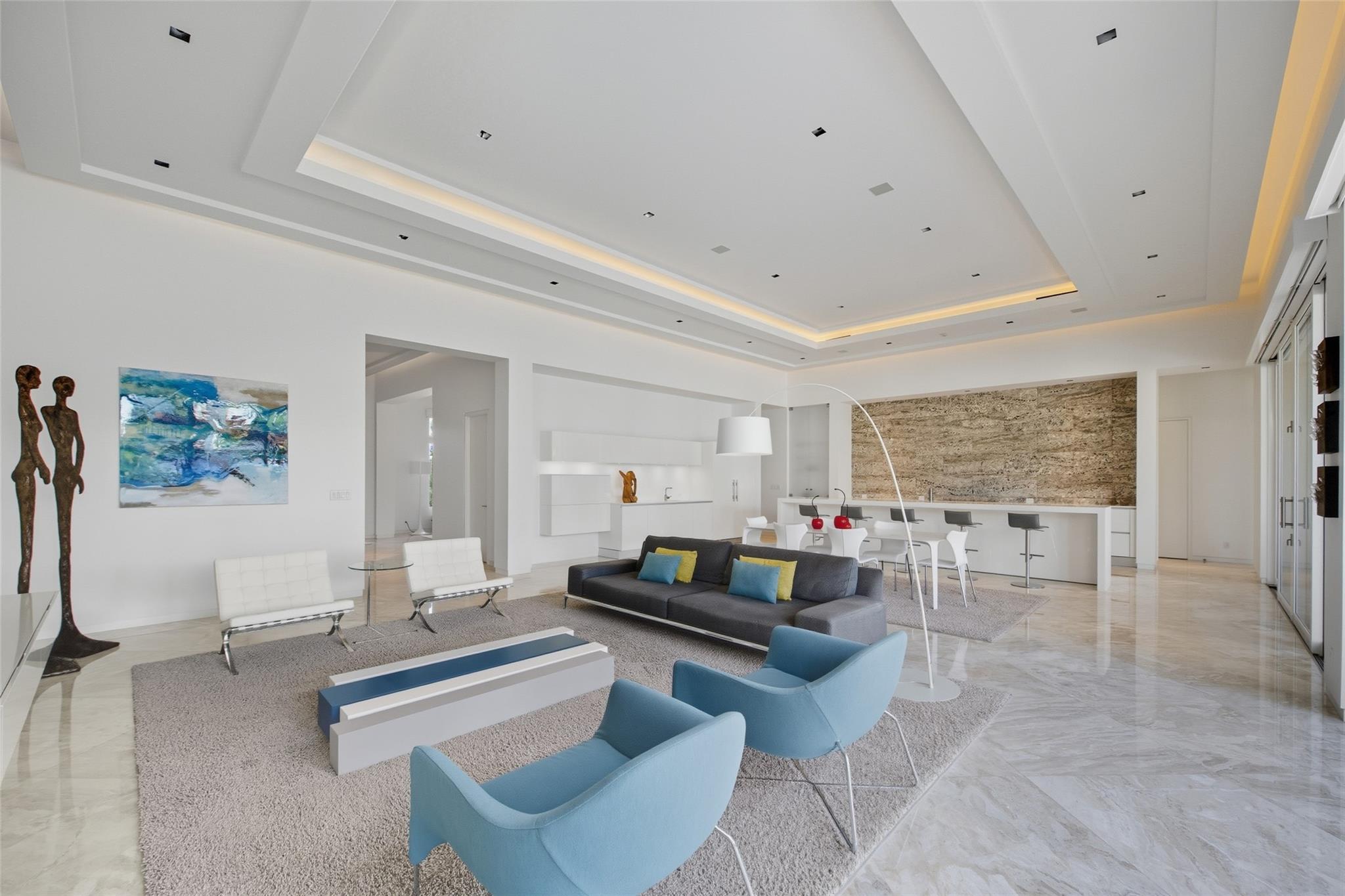 2530 Lucille Dr Fort Lauderdale, FL 33316