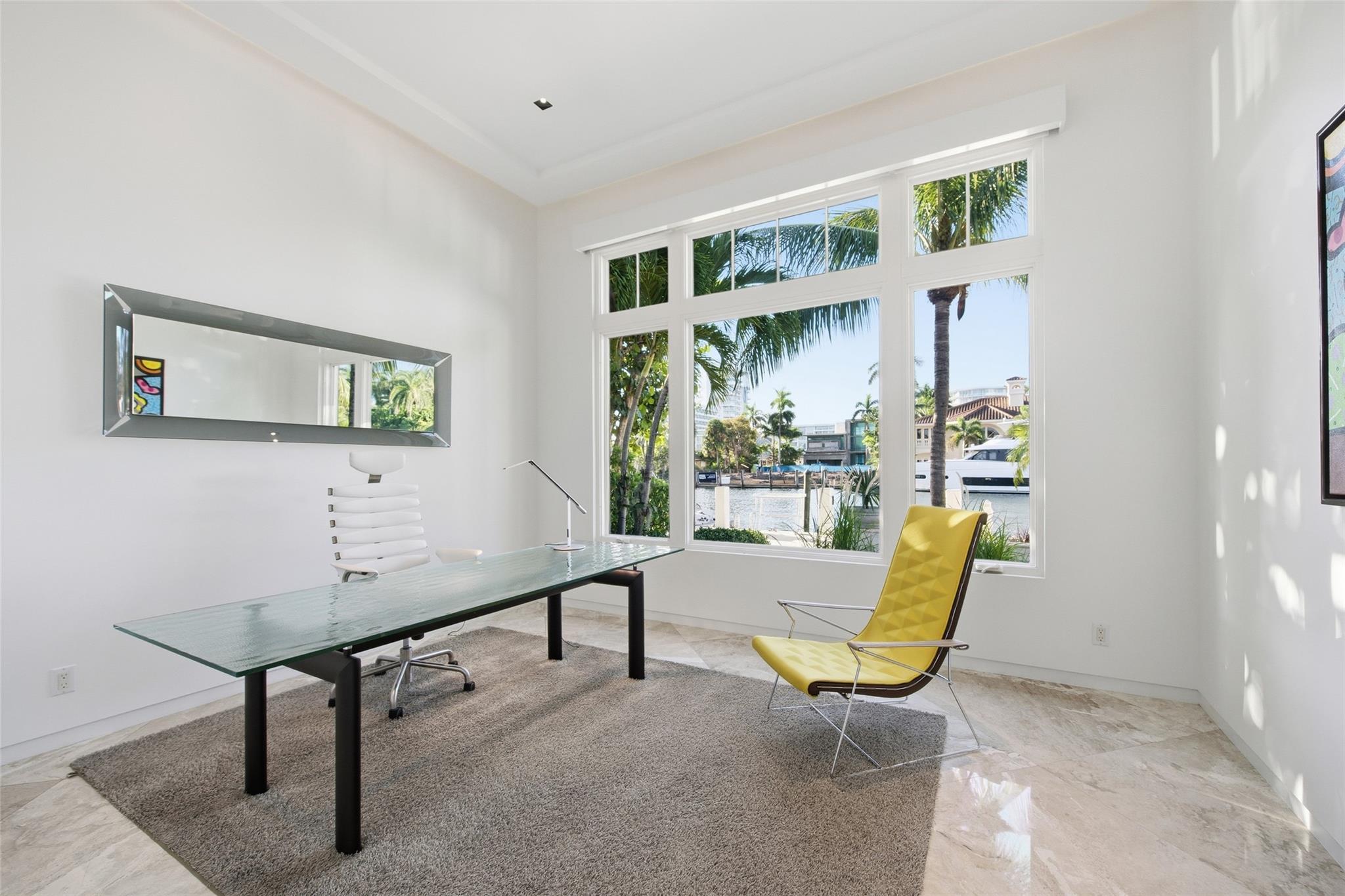 2530 Lucille Dr Fort Lauderdale, FL 33316