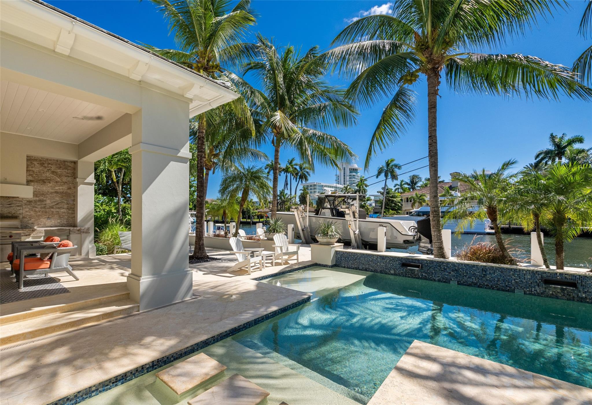 2530 Lucille Dr Fort Lauderdale, FL 33316