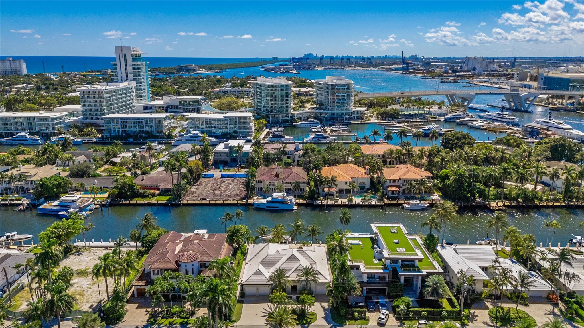 2530 Lucille Dr Fort Lauderdale, FL 33316