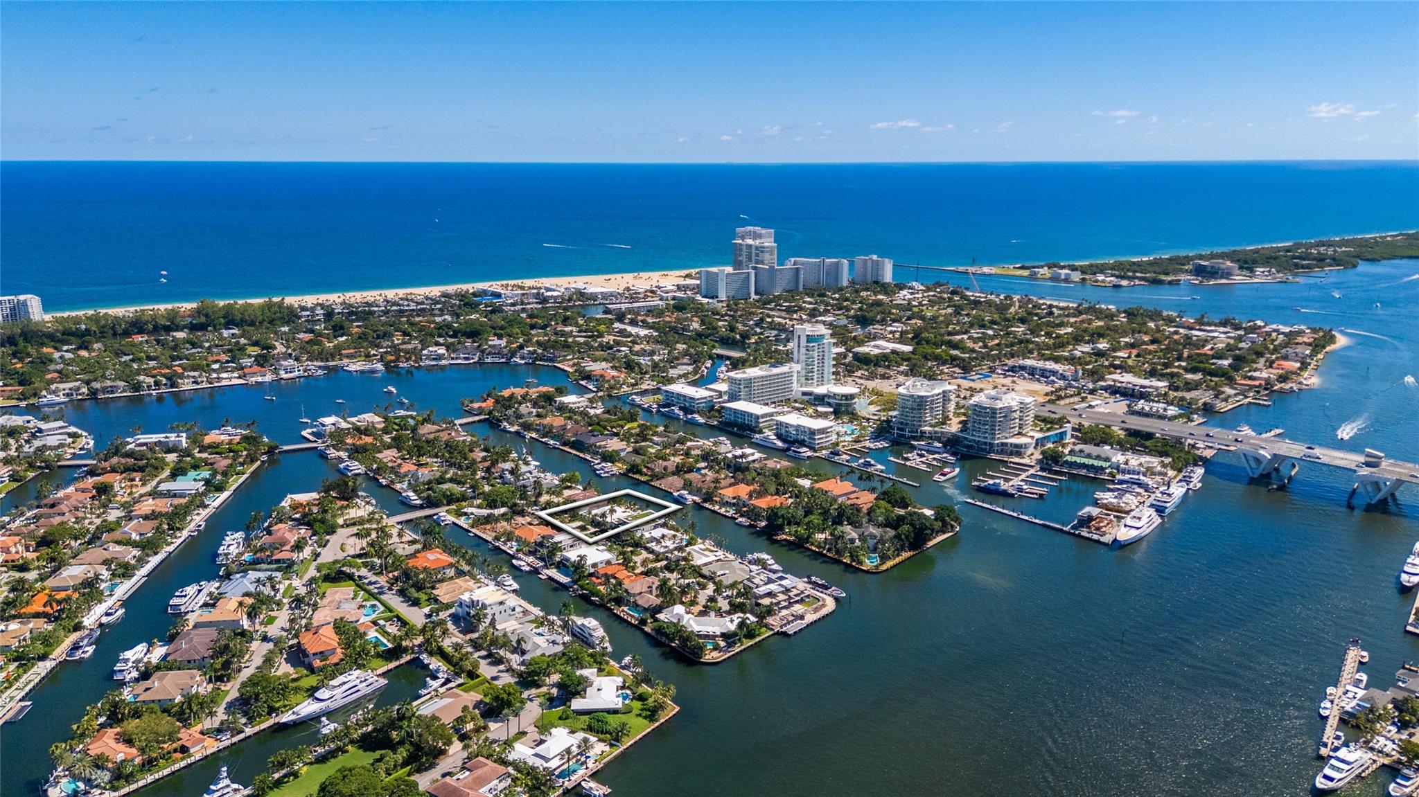 2530 Lucille Dr Fort Lauderdale, FL 33316