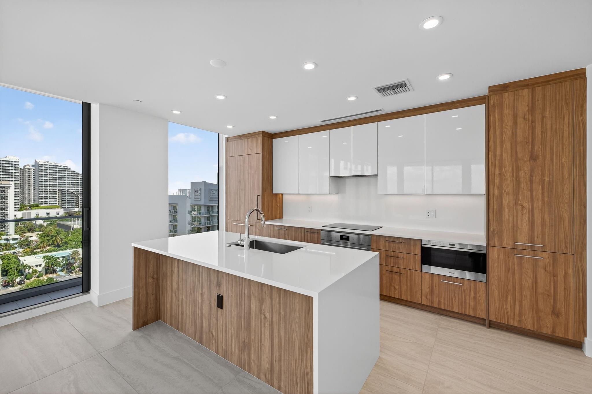 153 N Seabreeze Blvd #1004-S Fort Lauderdale, FL 33304