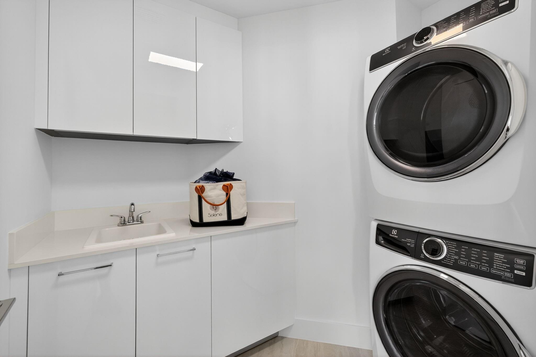 153 N Seabreeze Blvd #1004-S Fort Lauderdale, FL 33304