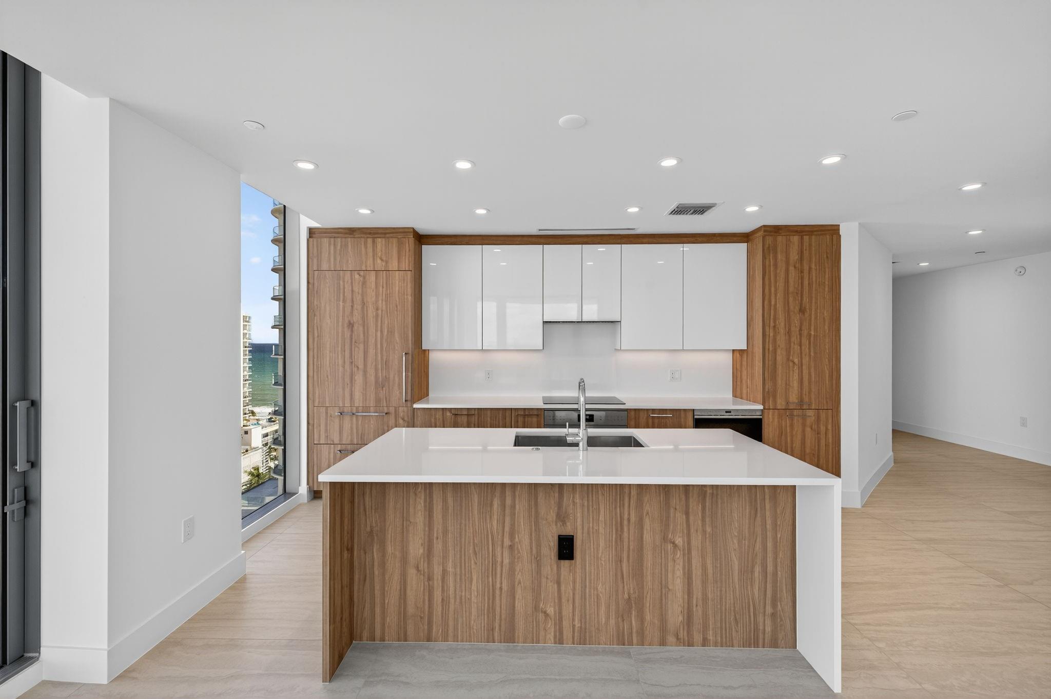 153 N Seabreeze Blvd #1004-S Fort Lauderdale, FL 33304