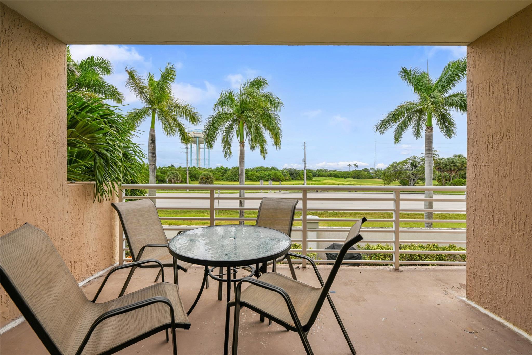 2711 Ocean Clb Blvd #204 Hollywood, FL 33019