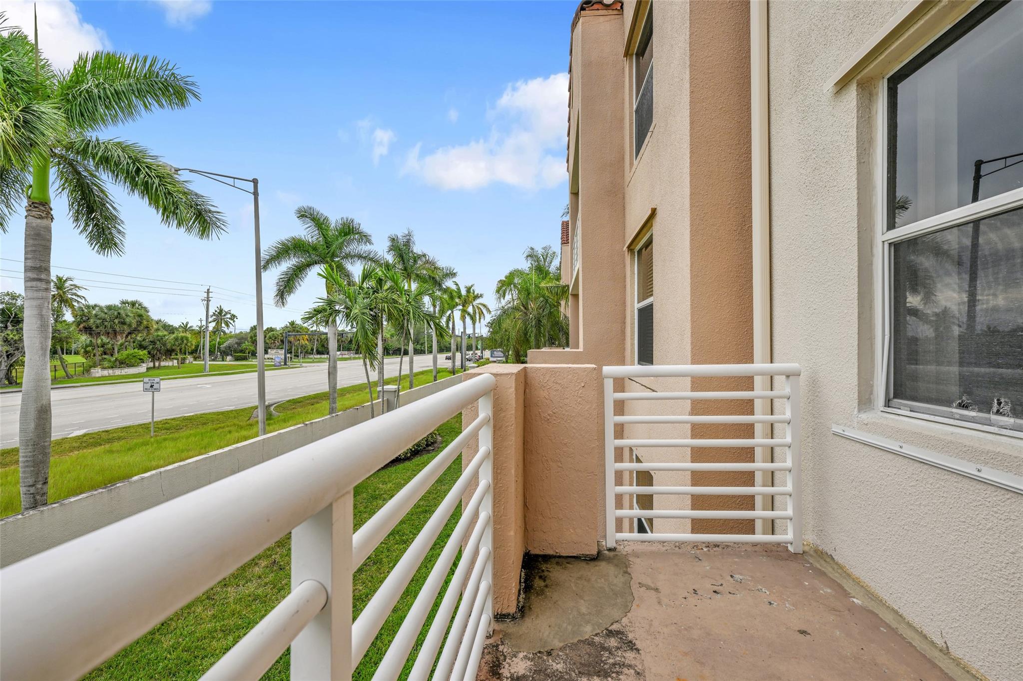 2711 Ocean Clb Blvd #204 Hollywood, FL 33019