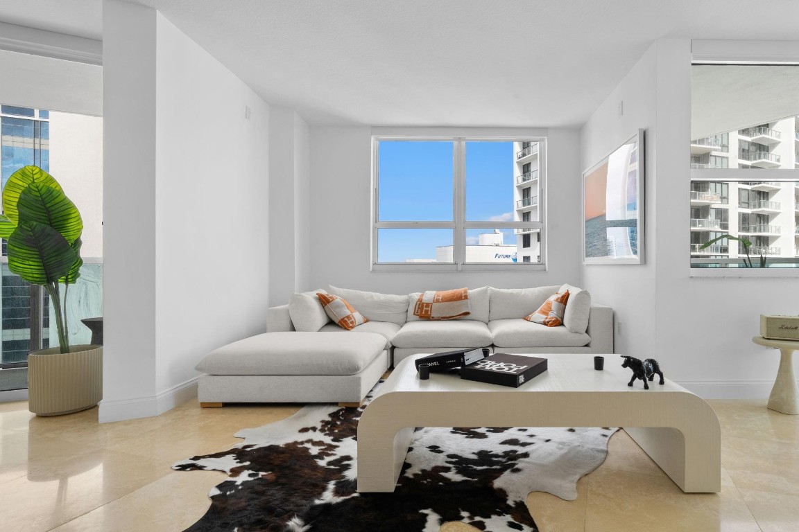 350 SE 2nd #2670 Fort Lauderdale, FL 33301