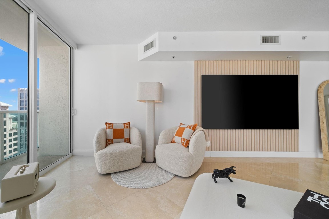 350 SE 2nd #2670 Fort Lauderdale, FL 33301