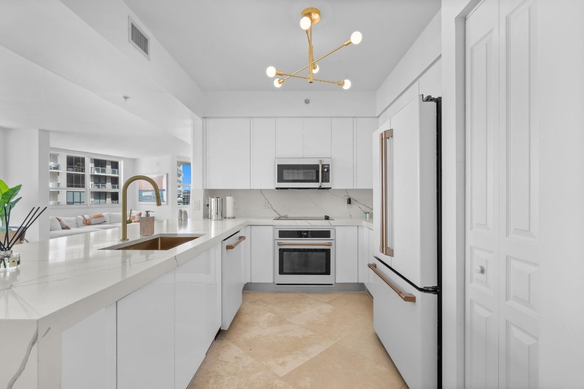 350 SE 2nd #2670 Fort Lauderdale, FL 33301