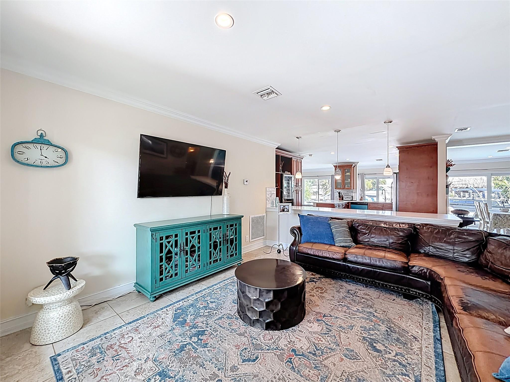 370 SE 12th Pompano Beach, FL 33060