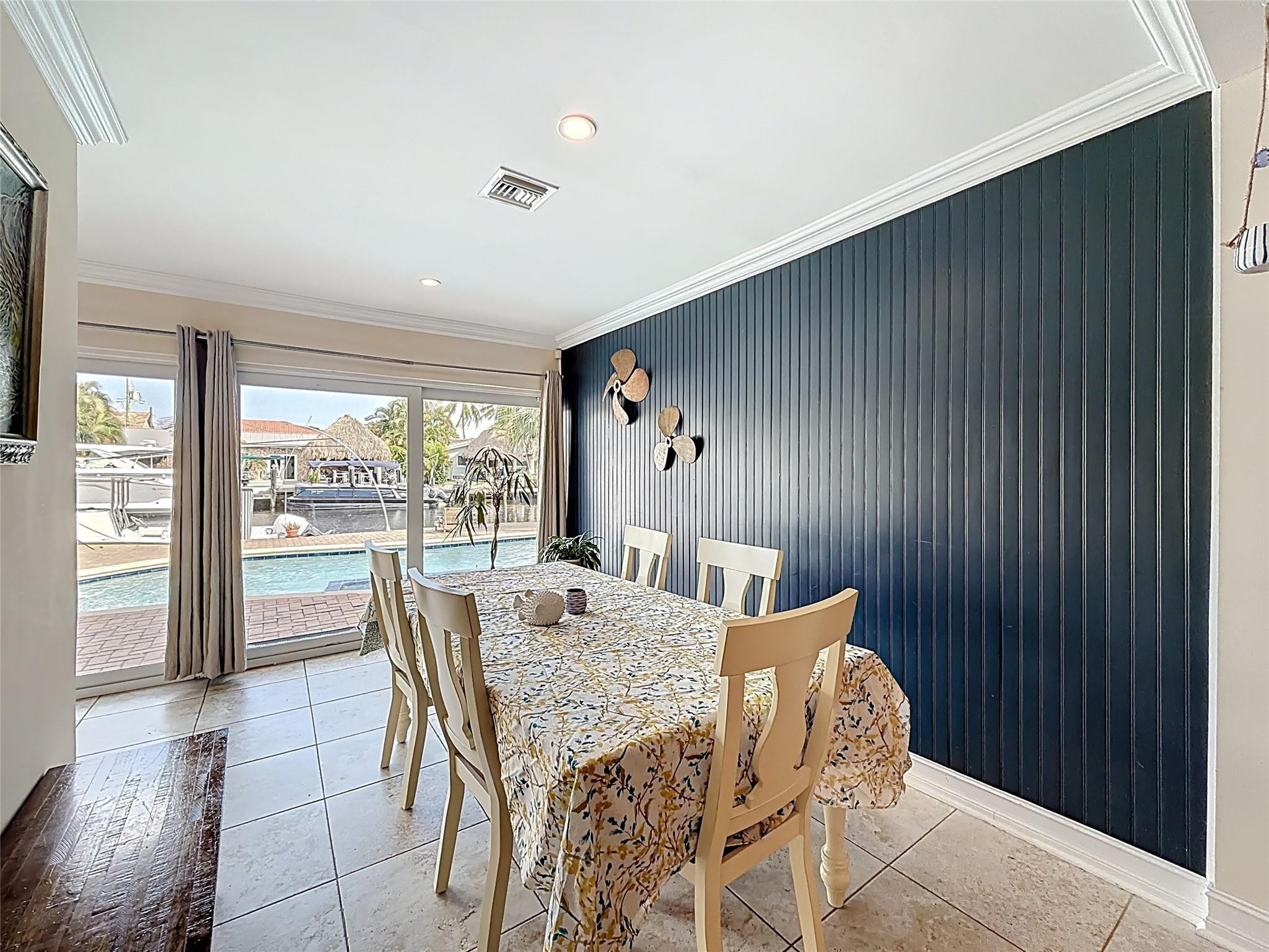 370 SE 12th Pompano Beach, FL 33060