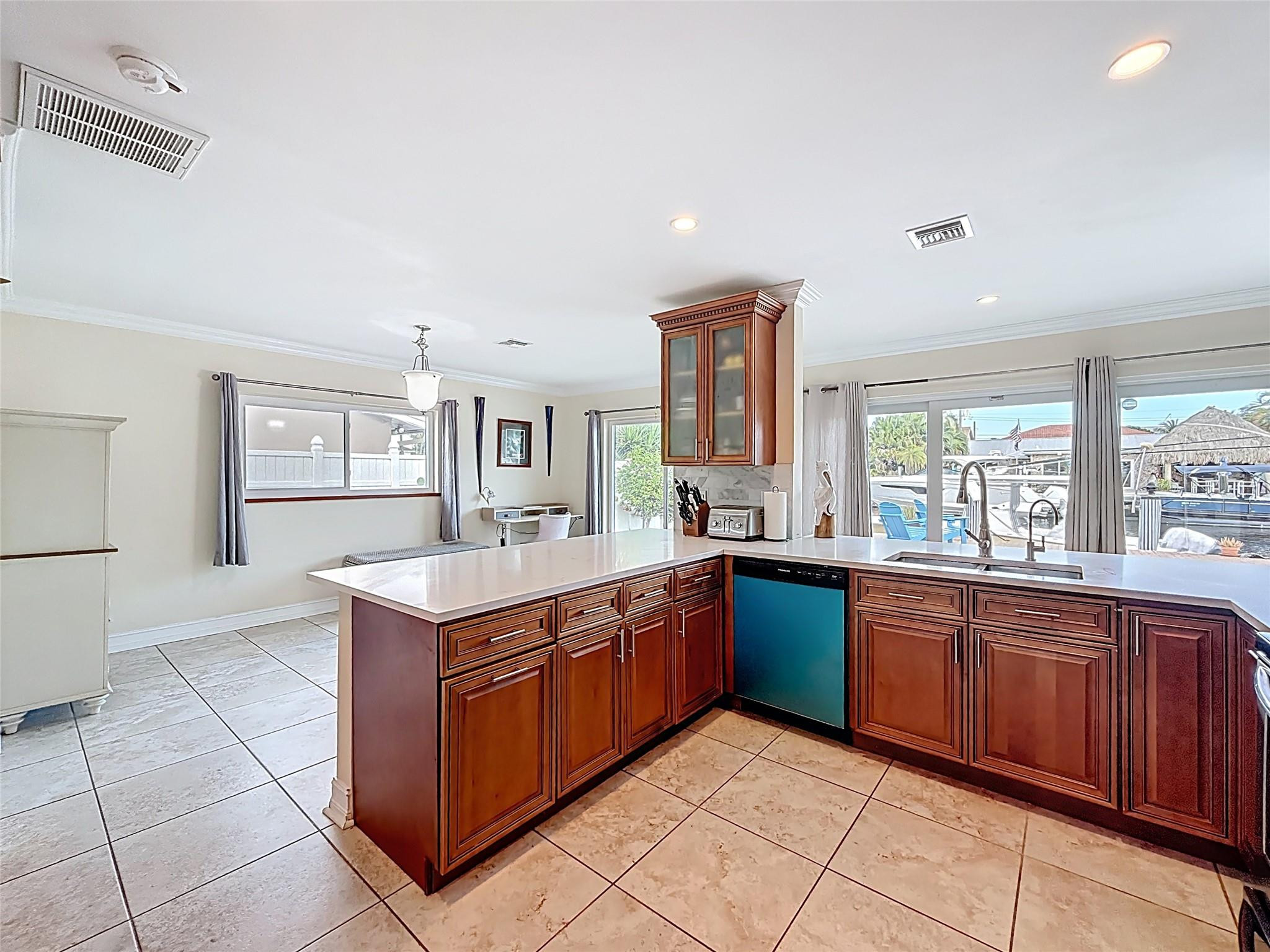 370 SE 12th Pompano Beach, FL 33060