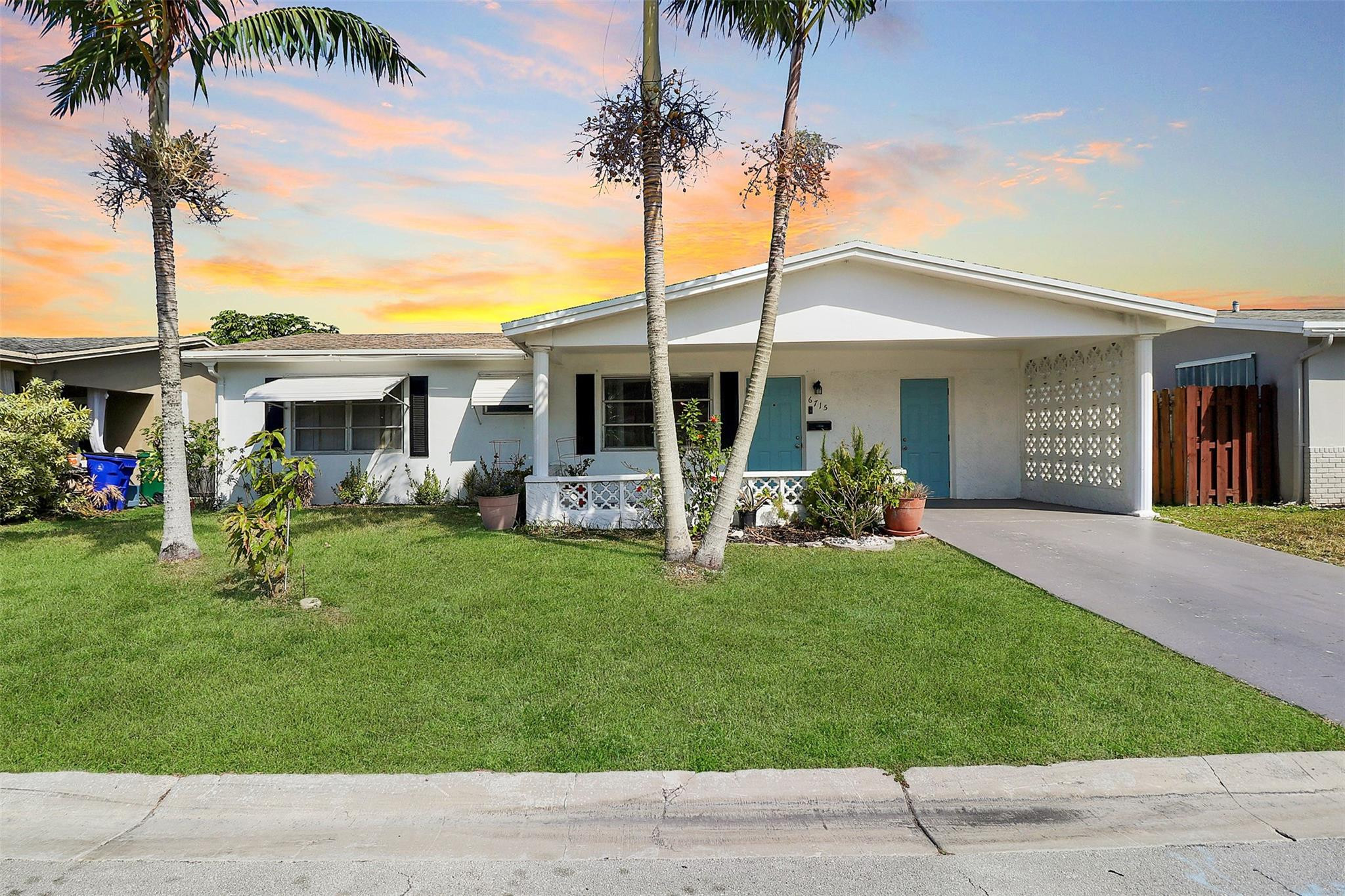 6715 NW 12th Margate, FL 33063