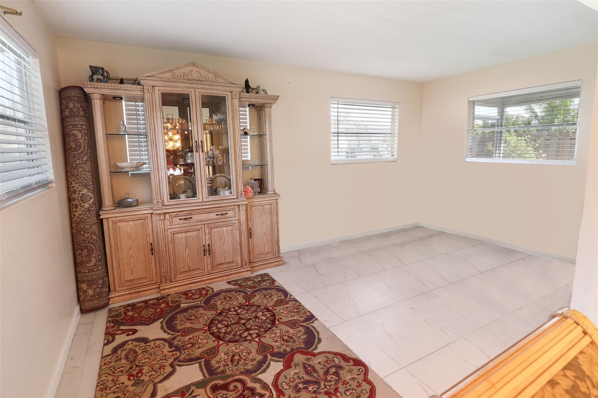 6715 NW 12th Margate, FL 33063