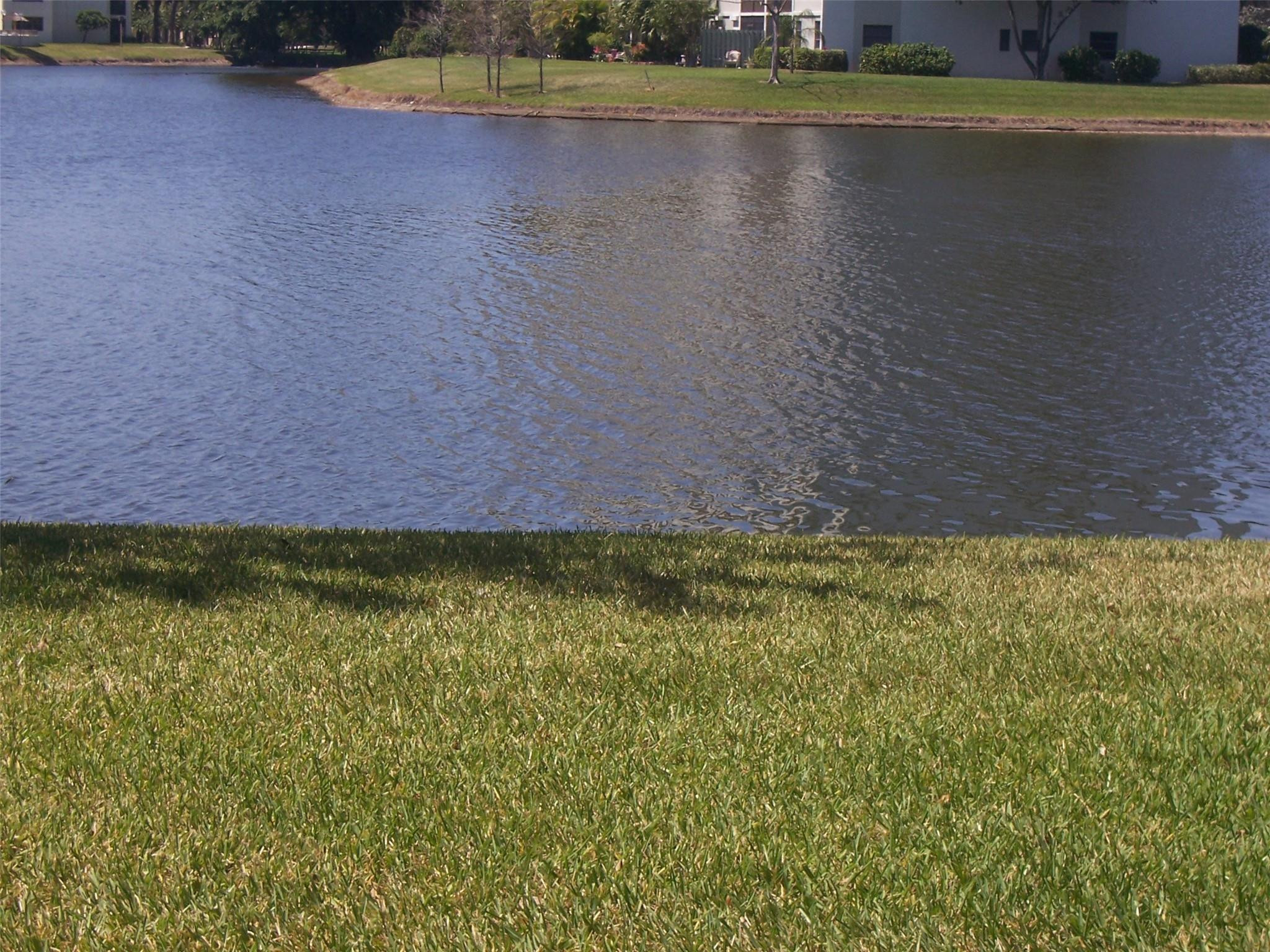 2104 S Cypress Bnd #301