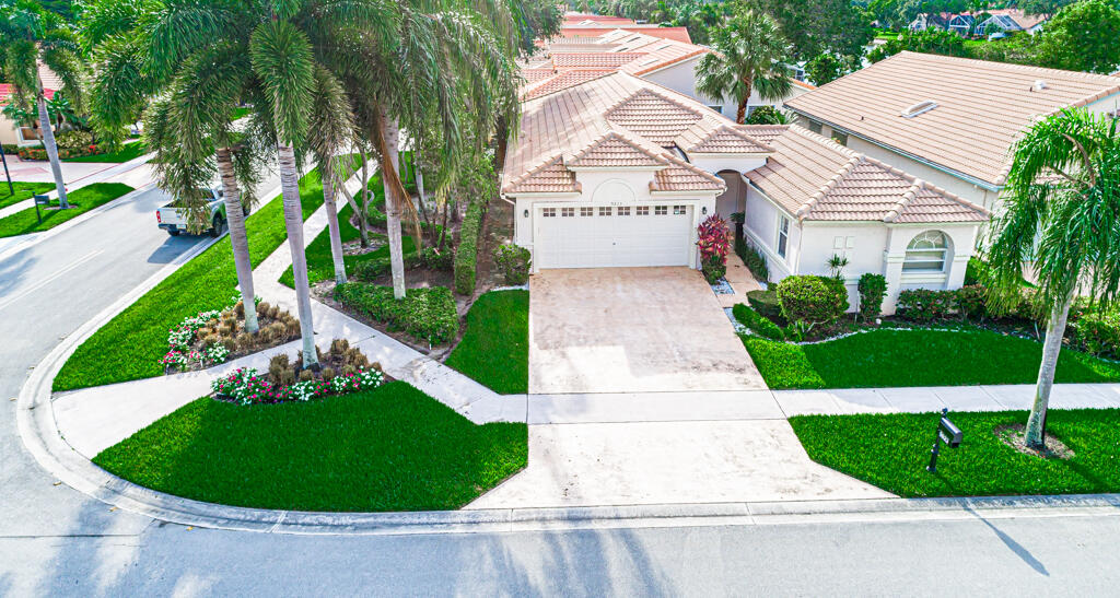 9823 Harbour Lake Circle