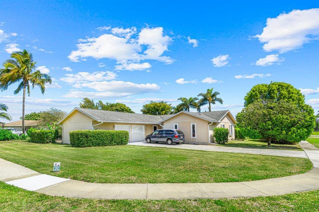 1190 Sachem Head Terrace