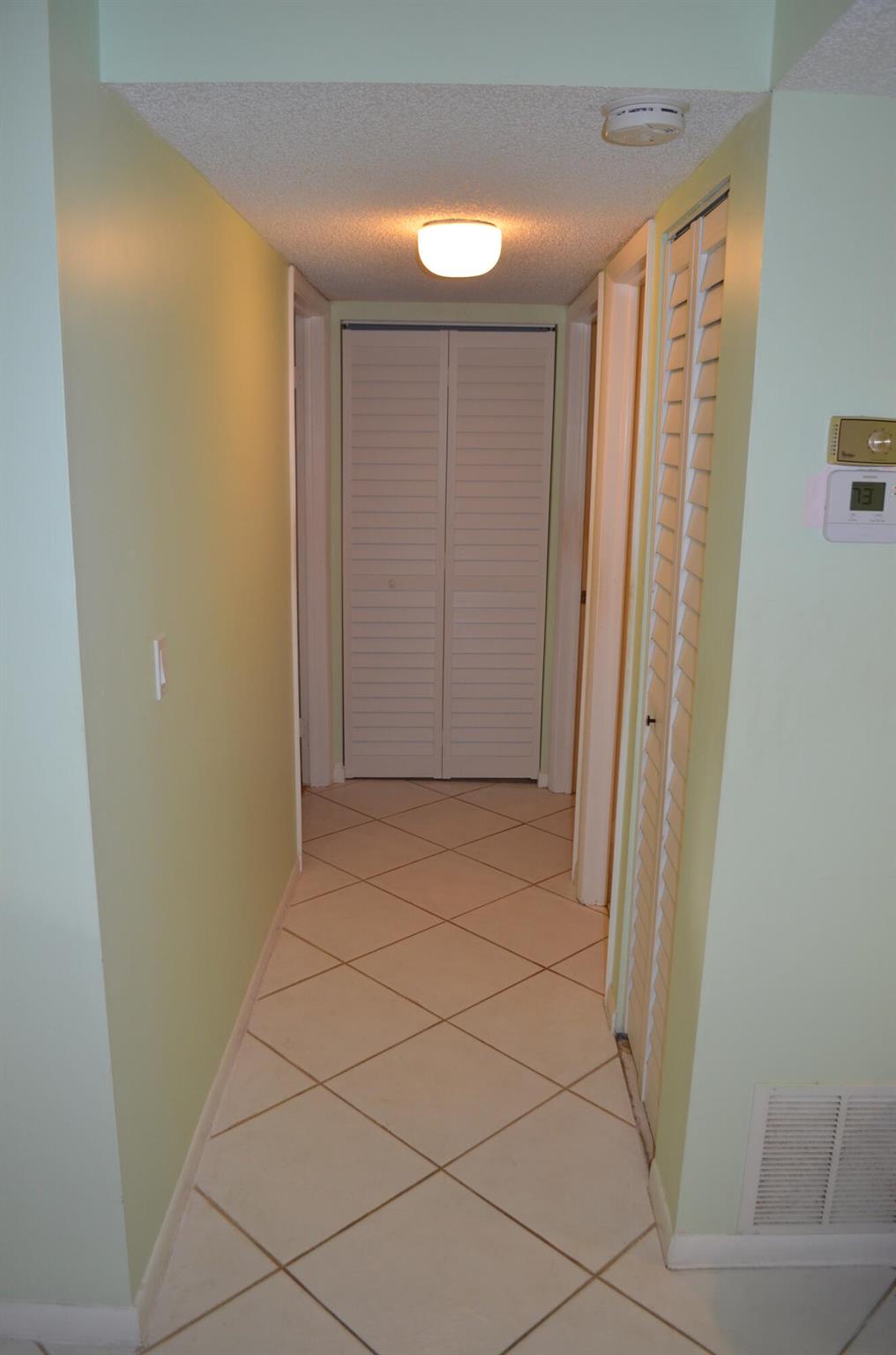 5190 Las Verdes Cir #224,Delray Beach, FL 33484