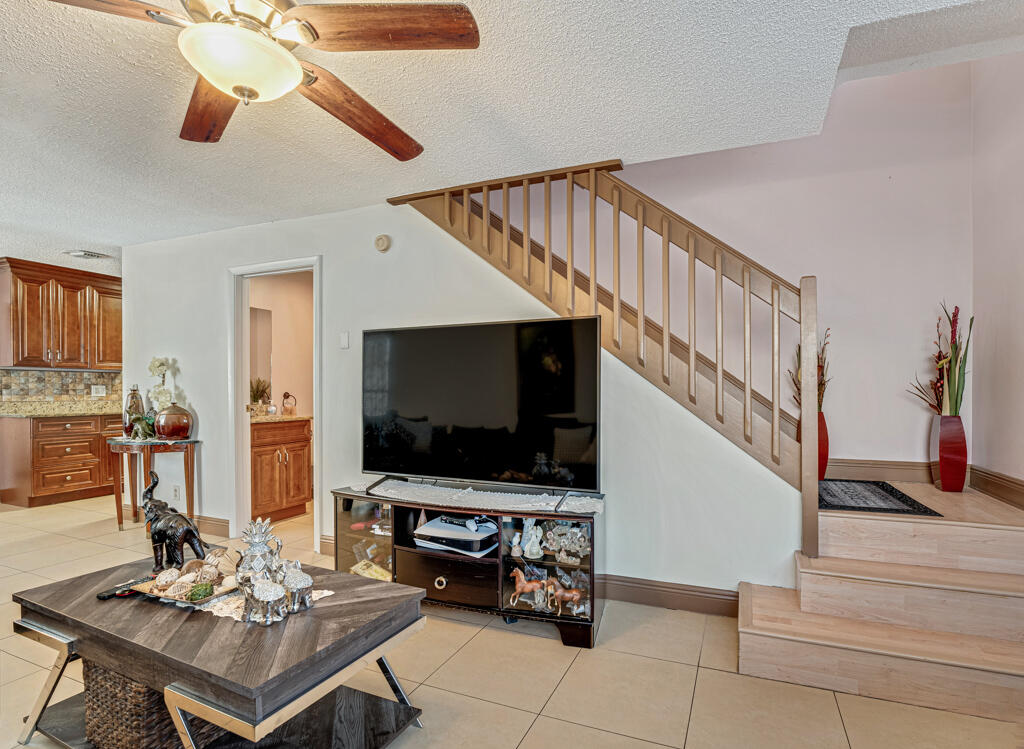 Undisclosed Address Boynton Beach, FL 33437