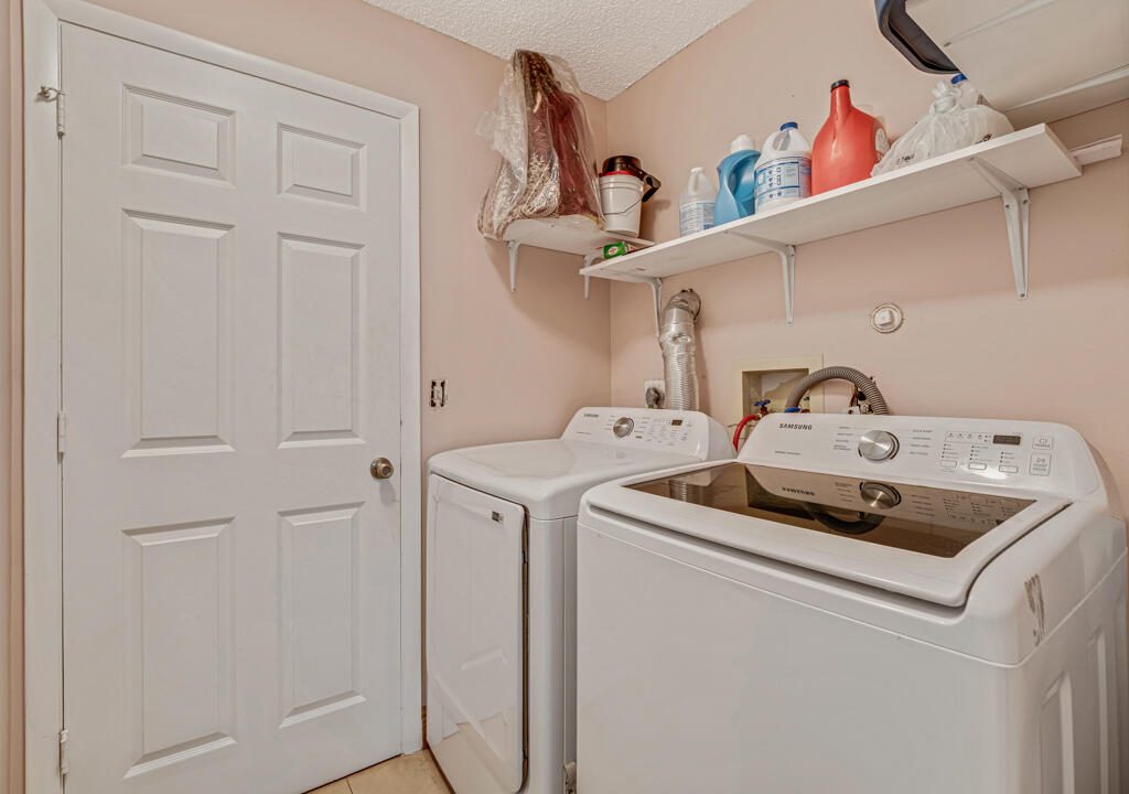 Undisclosed Address Boynton Beach, FL 33437