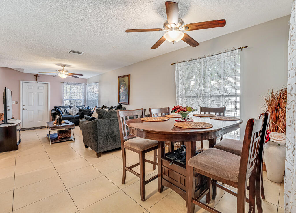 Undisclosed Address Boynton Beach, FL 33437