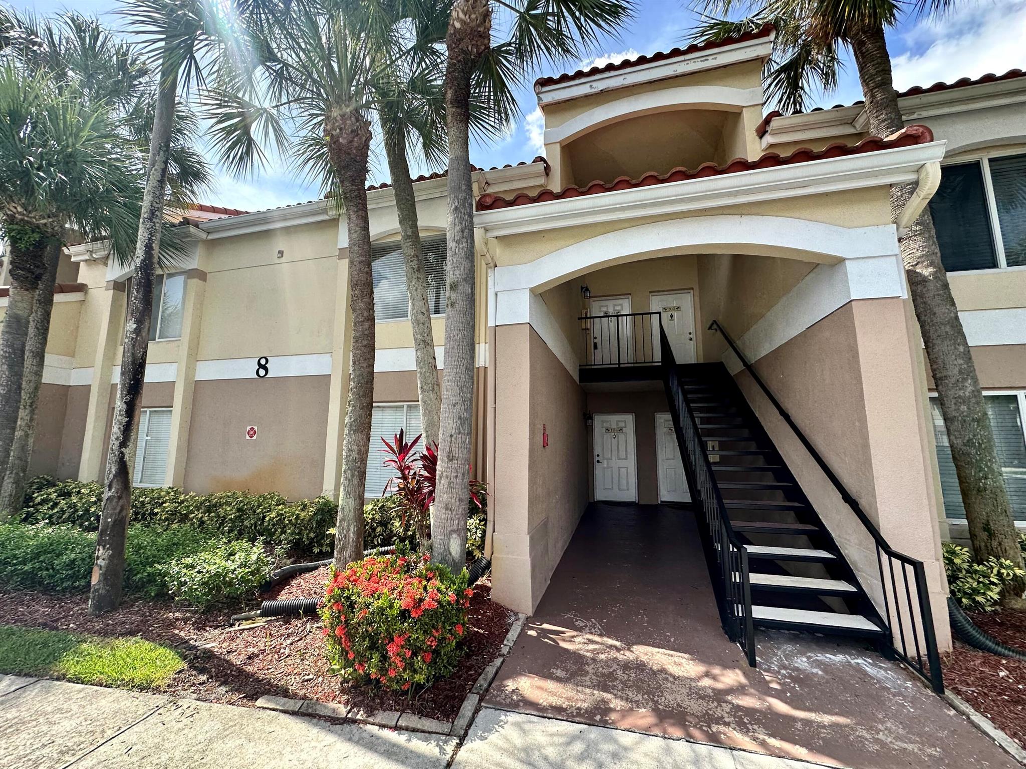 815 W Boynton Bch Blvd #8-204