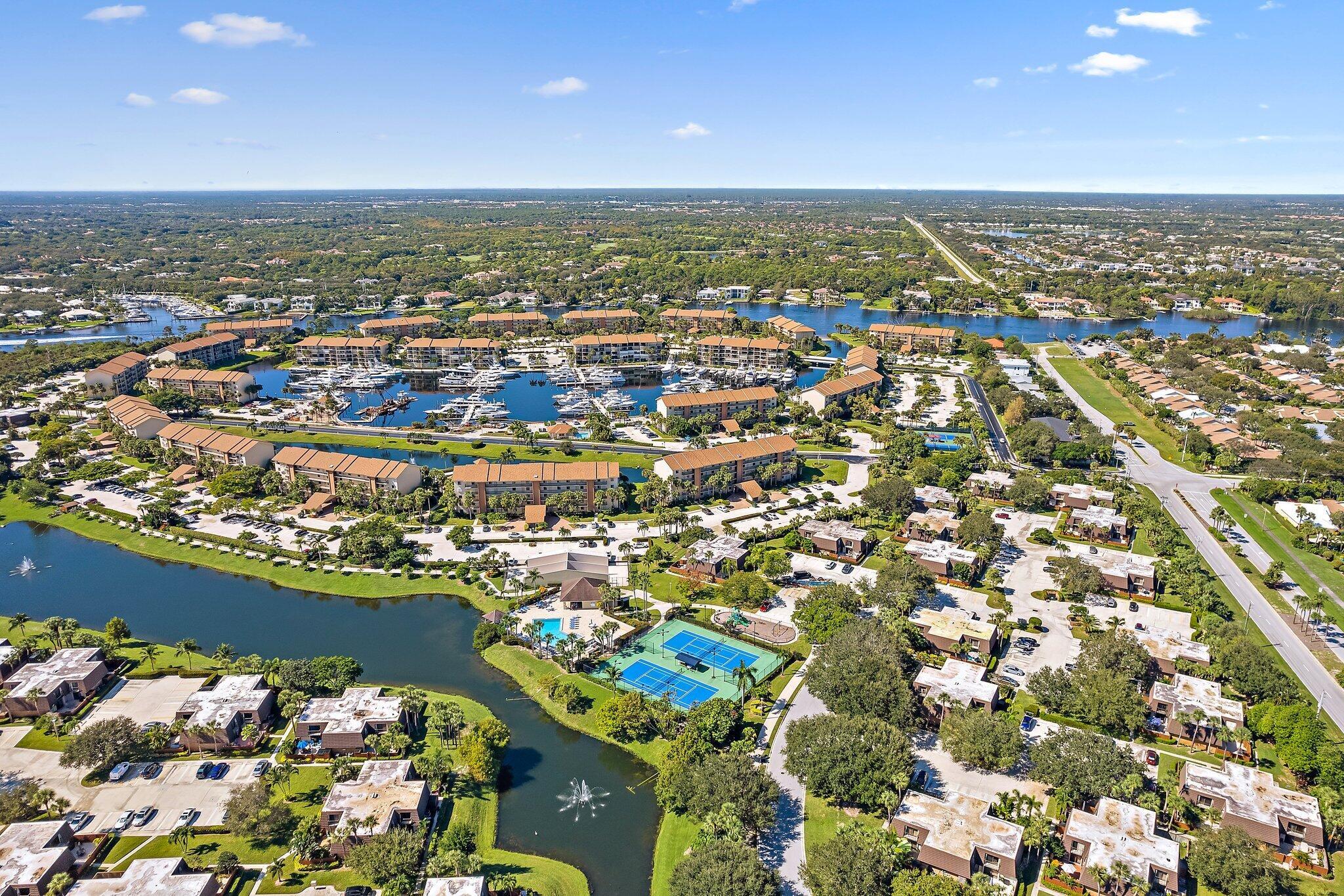 1714 17th Ct Jupiter, FL 33477