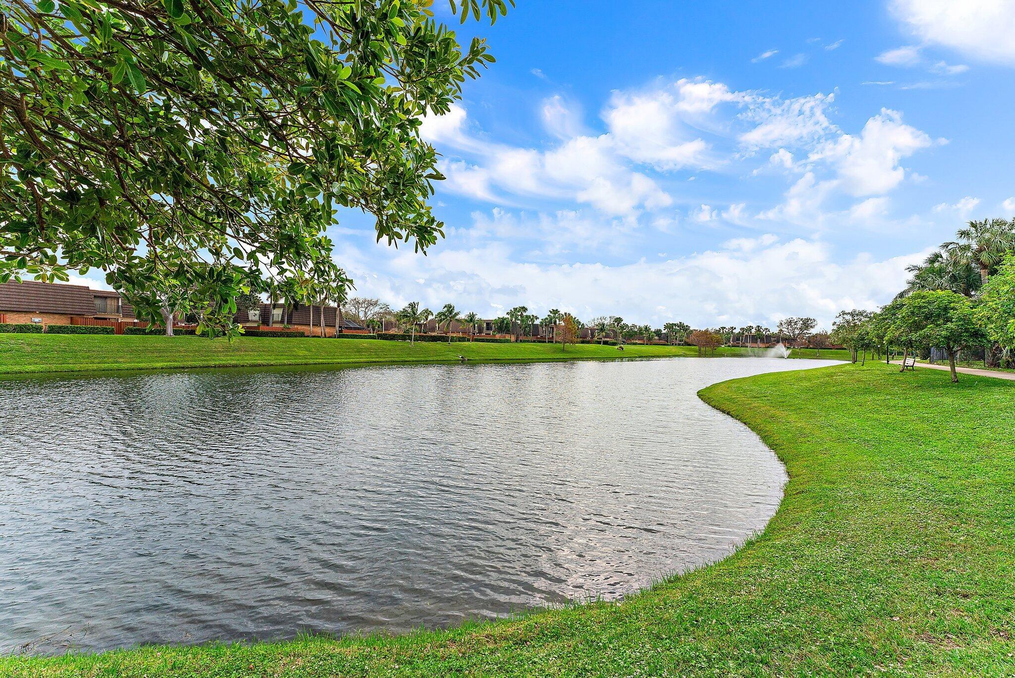 1714 17th Ct Jupiter, FL 33477